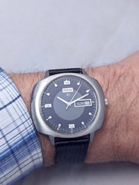 1970s Elgin Blue Dial Watch