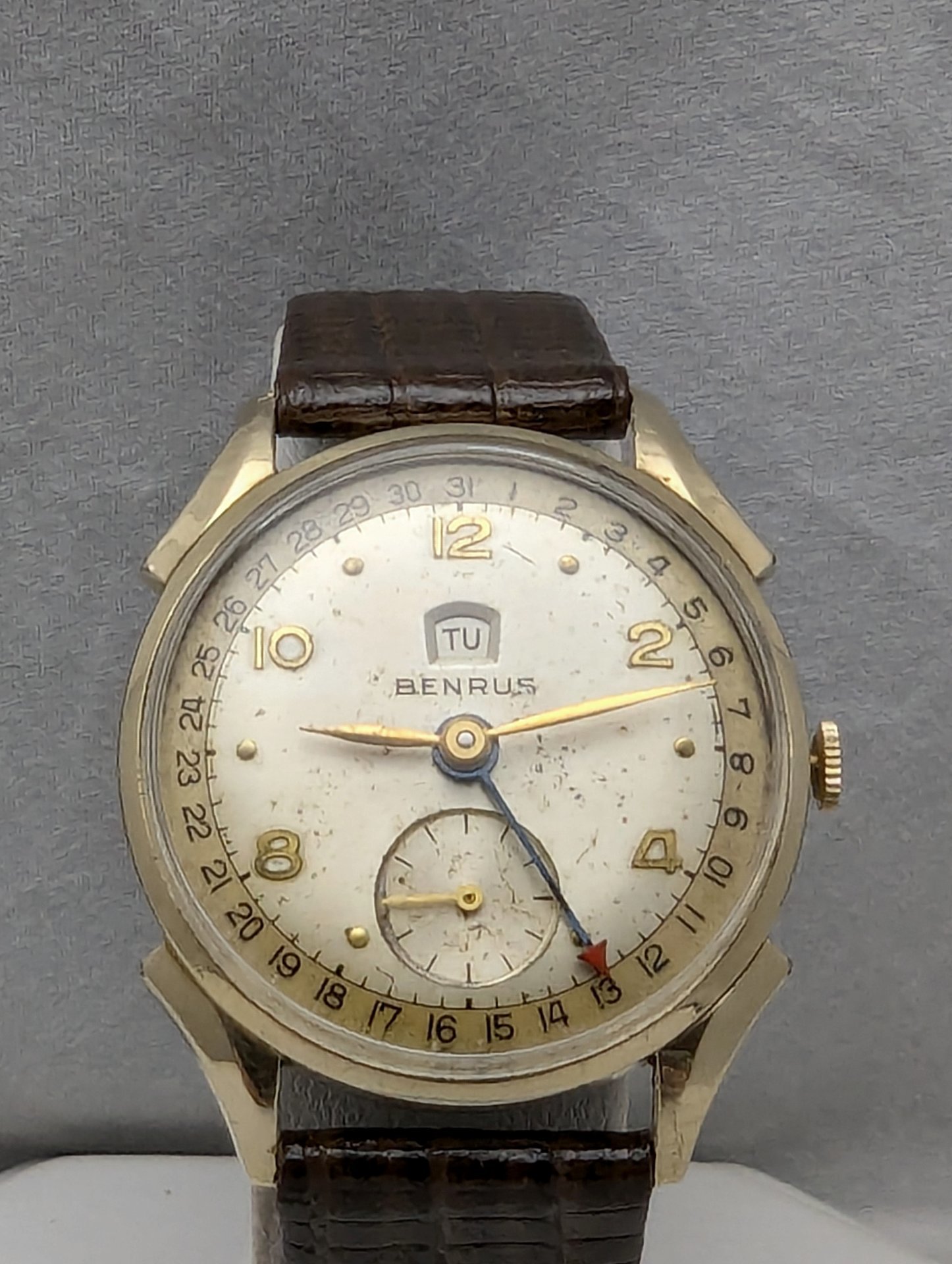 1950s Benrus Pointer Calendar Watch
