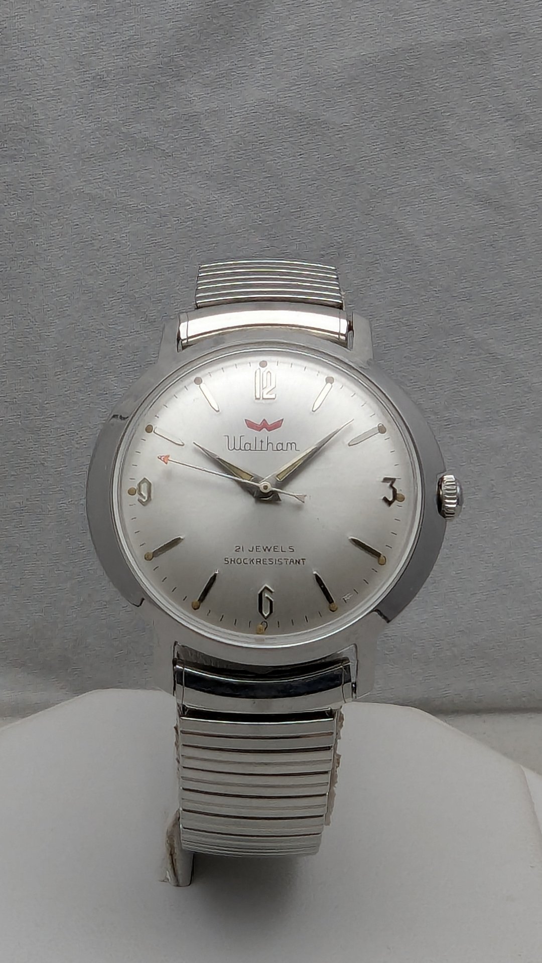 1960's Waltham 21 Jewel Watch