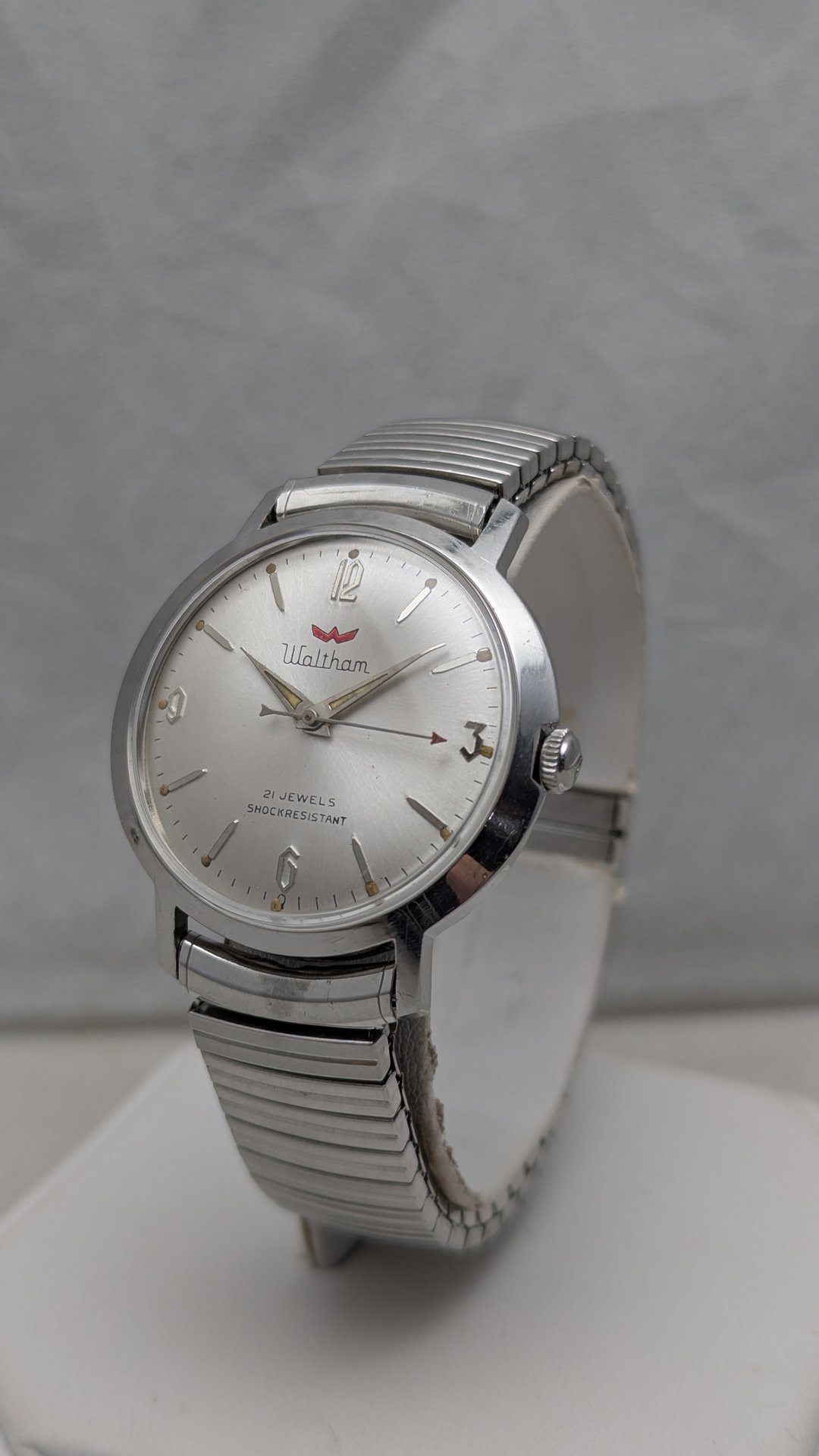 1960's Waltham 21 Jewel Watch