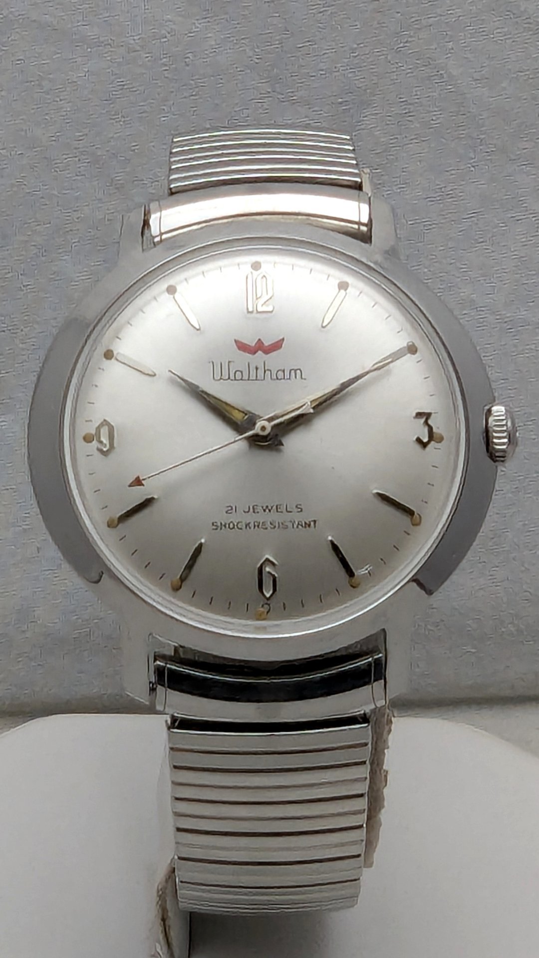1960's Waltham 21 Jewel Watch