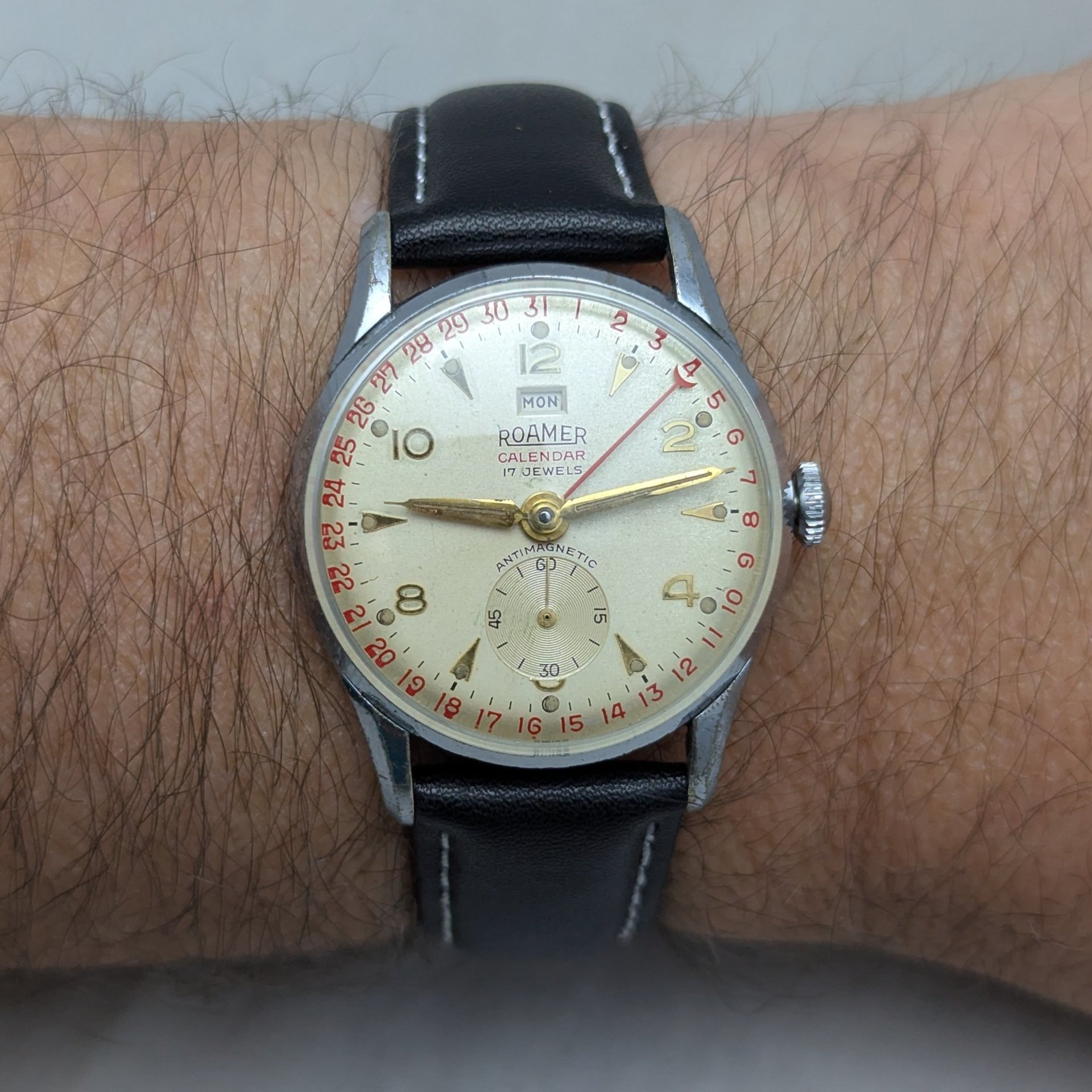 1952 Roamer Pointer Calendar Watch
