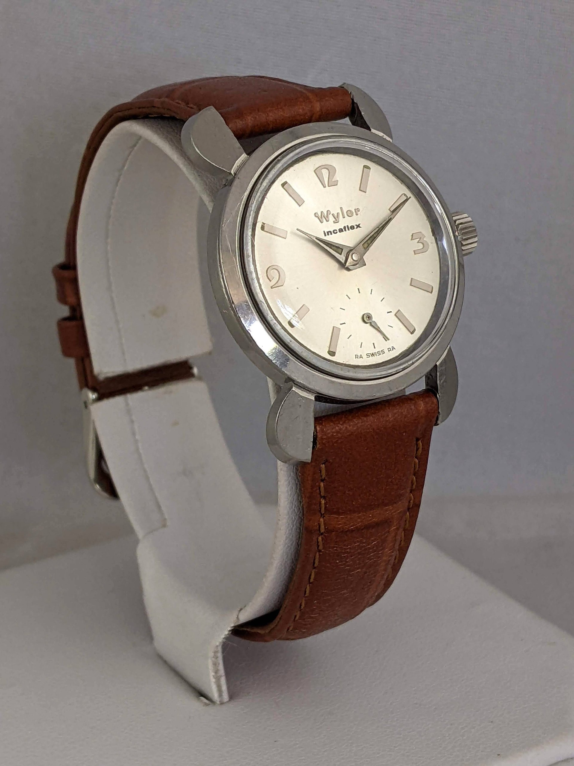 Vintage 1960s Wyler Watch with Crab Claw Lugs