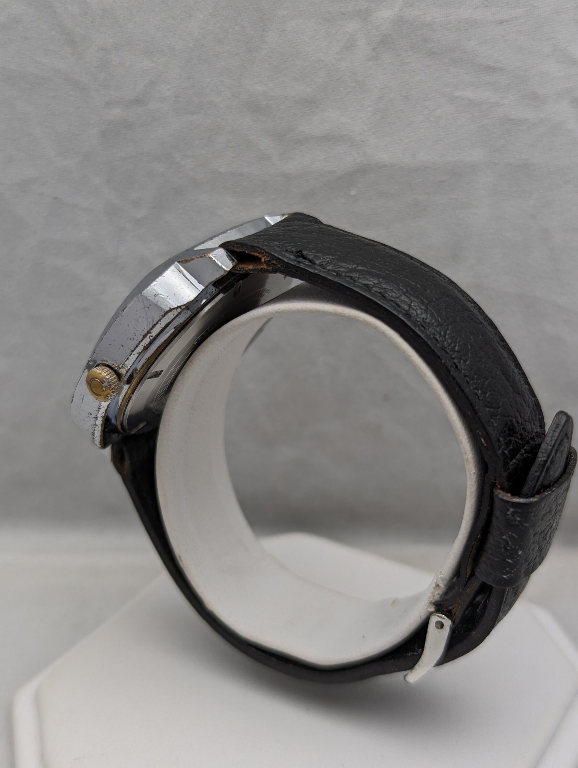 Vintage 1975 Caravelle Blue TV Dial Watch