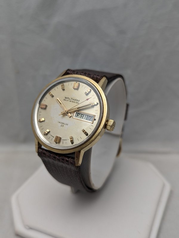 1970's Waltham 25 Jewel Automatic Watch