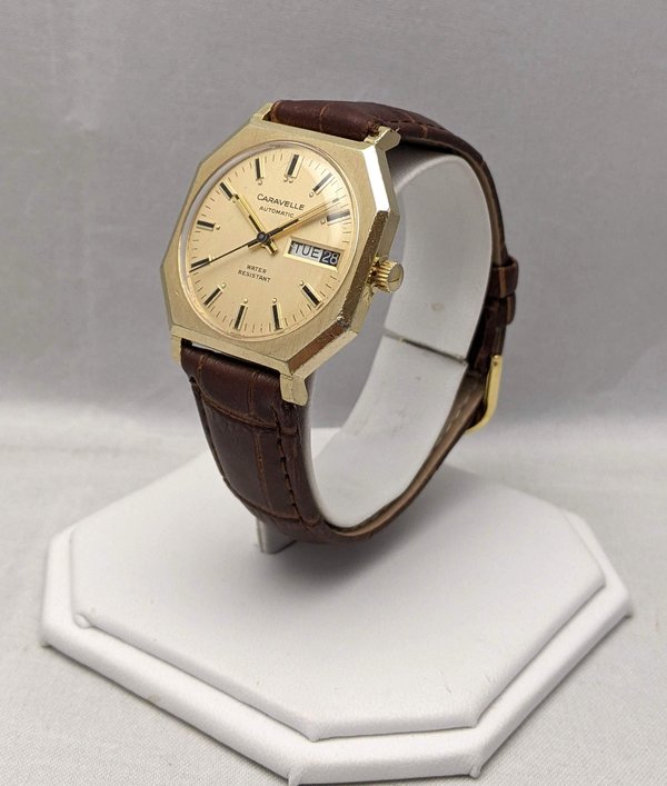 1974 Caravelle Automatic Calendar Watch